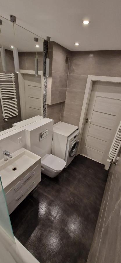 Apartamento Atal Towers Prywatny Apartament Breslavia Exterior foto